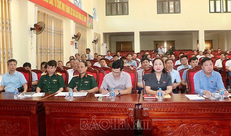 Đoàn ĐBQH tỉnh tiếp xúc cử tri trước Kỳ họp thứ 8, Quốc hội khóa XV tại huyện Bình Lục