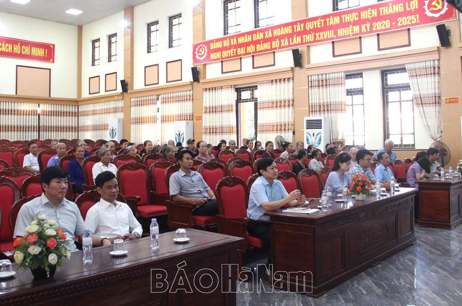 Hoàng Tây hưởng ứng ngày Chuyển đổi số quốc gia