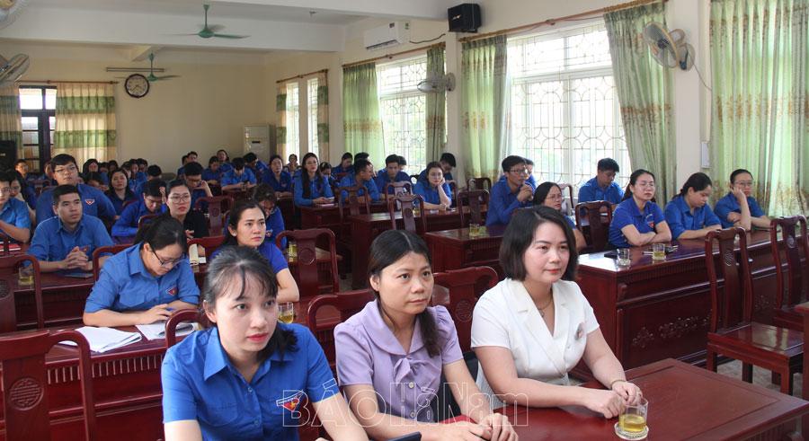 Sinh hoạt chuyên đề “Đoàn viên thanh niên Khối các cơ quan tỉnh thực hiện Di chúc của Chủ tịch Hồ Chí Minh”