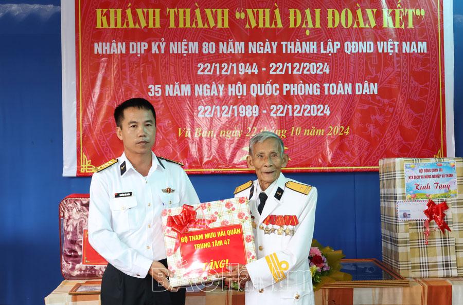 Khánh thành bàn giao “Nhà Đại đoàn kết” cho cựu chiến binh Nguyễn Ngọc Xuyền