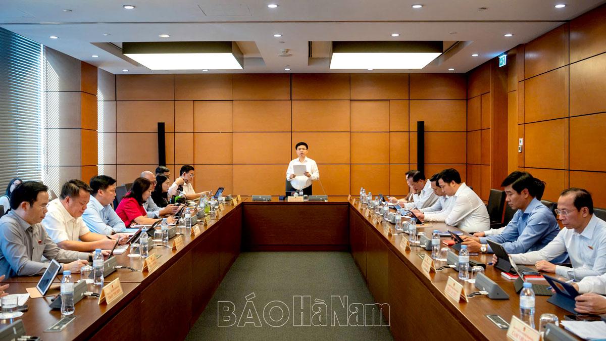 Kỳ họp thứ 8, Quốc hội khóa XV: Đoàn ĐBQH tỉnh Hà Nam thảo luận tại tổ