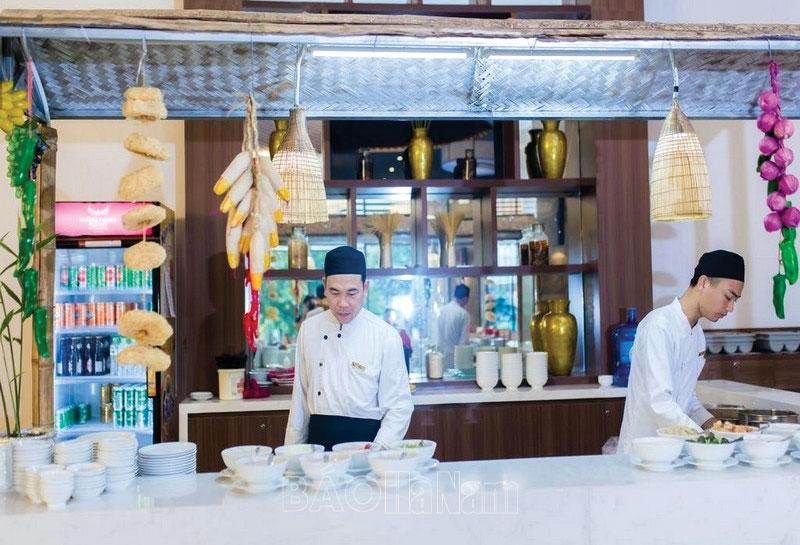 Chú trọng phát triển nguồn nhân lực du lịch