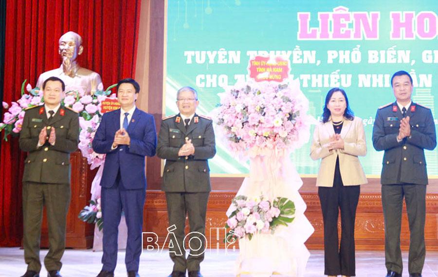 Liên hoan tuyên truyền, phổ biến giáo dục pháp luật cho thanh thiếu nhi tỉnh Hà Nam lần thứ 2