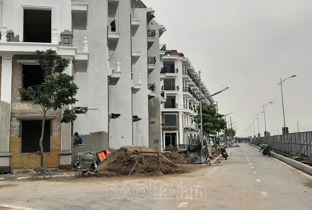 Tăng cường đôn đốc thu ngân sách nhà nước đối với các khoản thu liên quan đến đất đai trong tháng cuối năm 2024