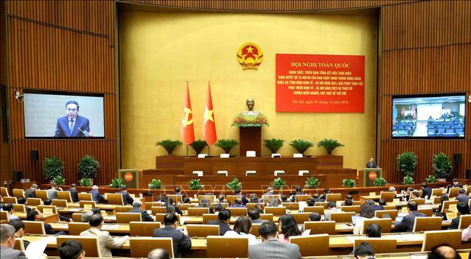 Đổi mới công tác lập pháp, kiên quyết bỏ tư duy 'không quản được thì cấm'