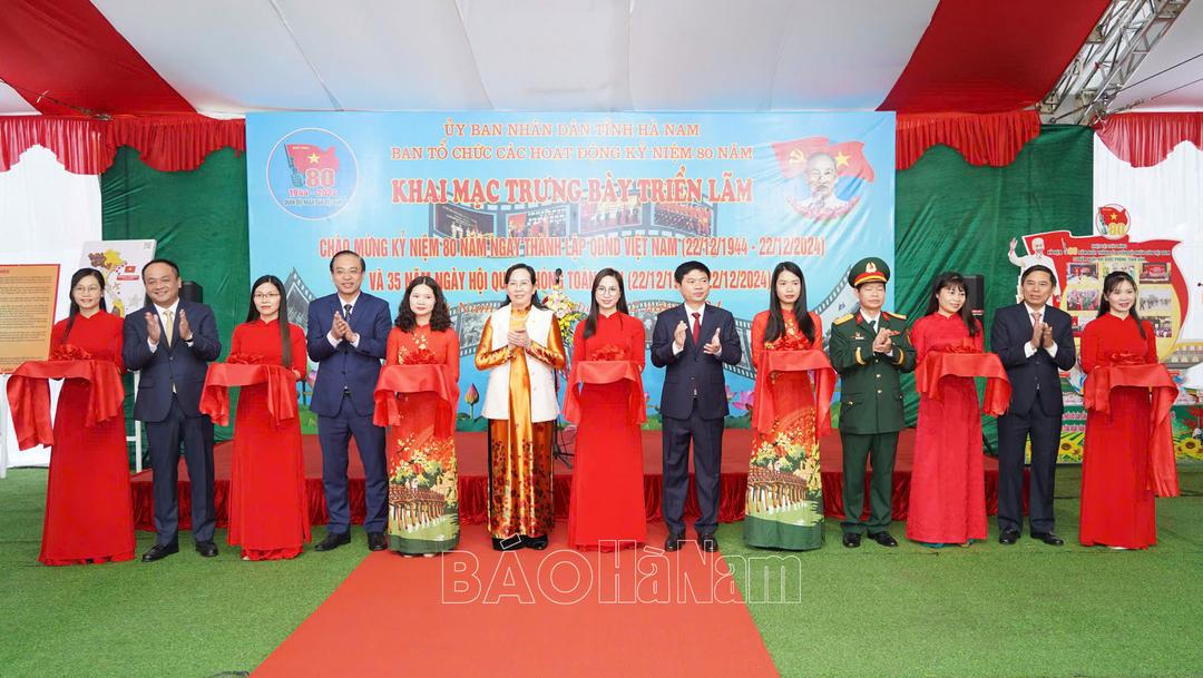 Khai mạc trưng bày Triển lãm kỷ niệm 80 năm Ngày thành lập Quân đội nhân dân Việt Nam và 35 năm ngày hội Quốc phòng toàn dân