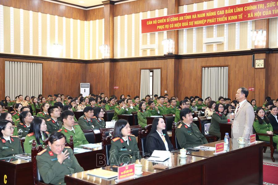 Tập huấn công tác dân số trong tình hình mới cho cán bộ, chiến sỹ ngành Công an