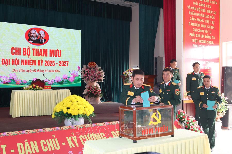 Chi bộ Tham mưu, Đảng bộ Quân sự thị xã Duy Tiên tổ chức Đại hội nhiệm kỳ 2025-2027