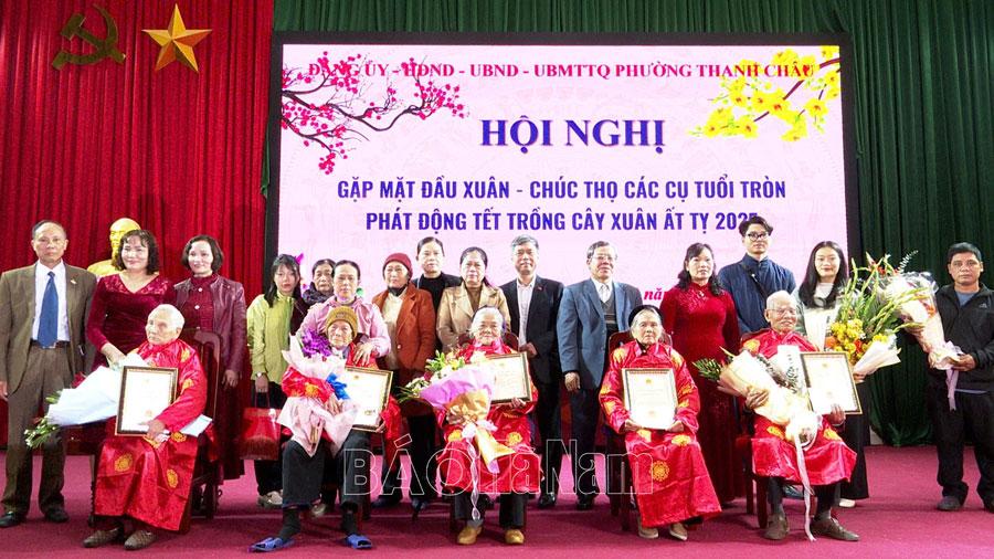 Thành phố Phủ Lý tổ chức mừng thọ người cao tuổi đầu xuân mới