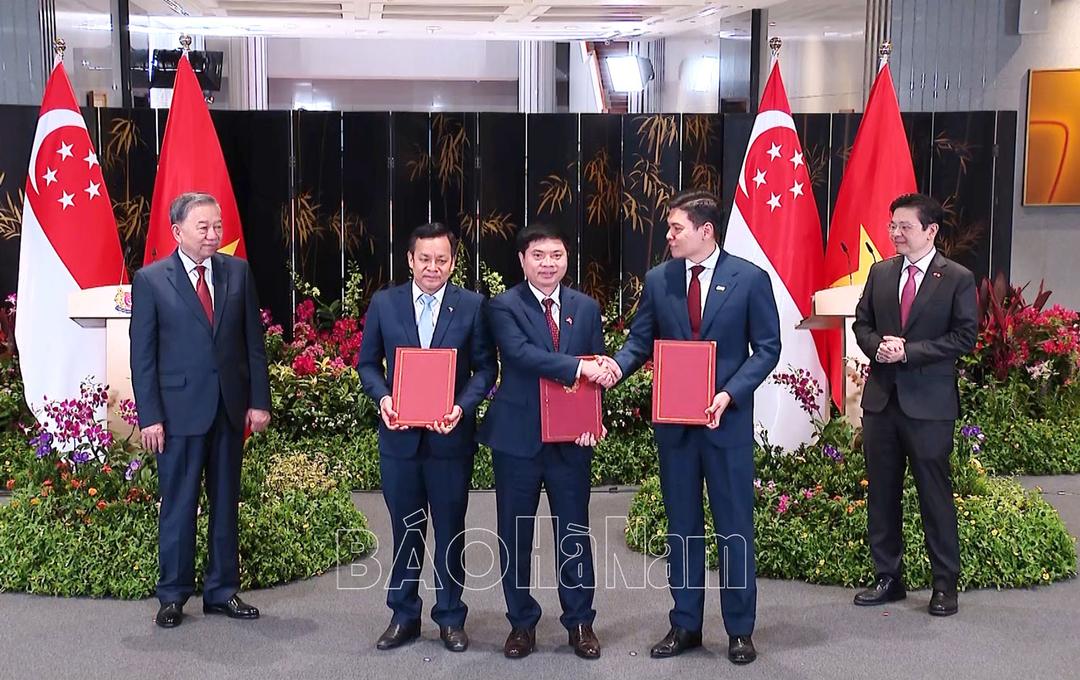 Tổng Bí thư Tô Lâm hội đàm với Thủ tướng Singapore Lawrence Wong