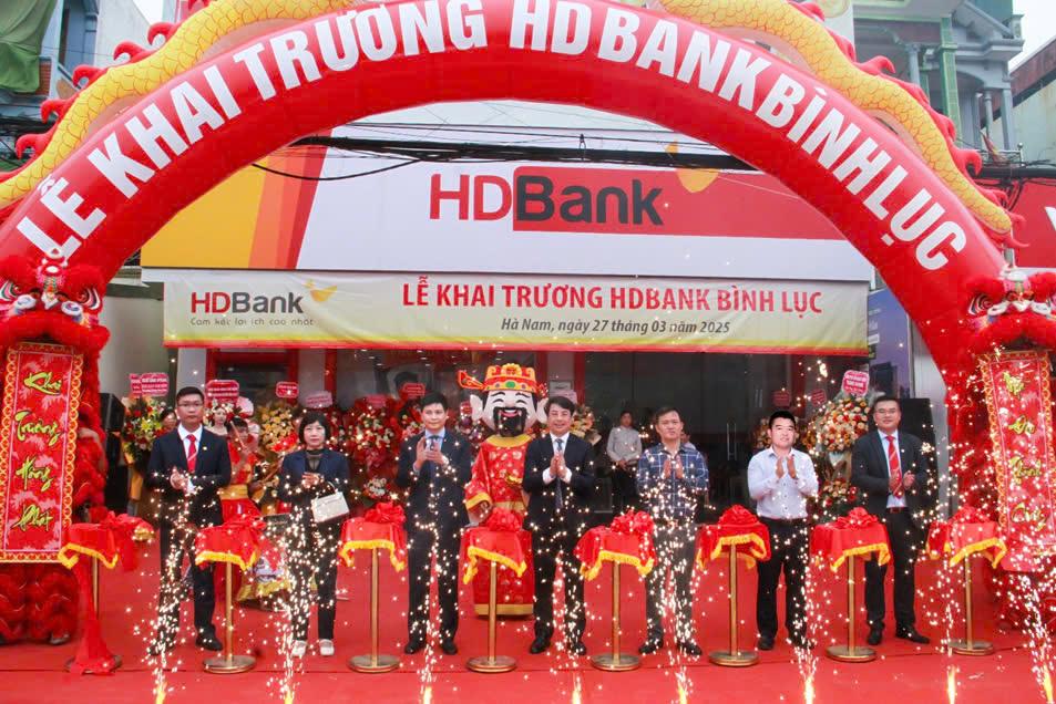 Khai trương HDBank Bình Lục, điểm giao dịch thứ 4 tại tỉnh Hà Nam