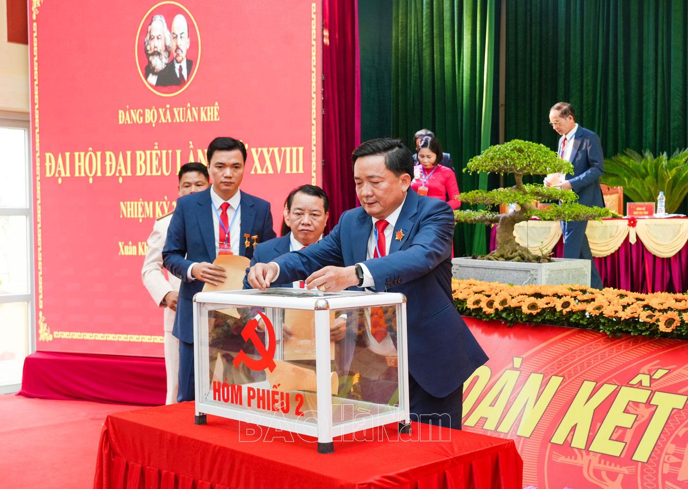 Bộ Chính trị ban hành Chỉ thị mới về đại hội đảng bộ các cấp