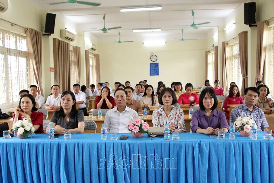 Khai giảng lớp trung cấp lý luận chính trị hệ không tập trung khóa học 2025-2026