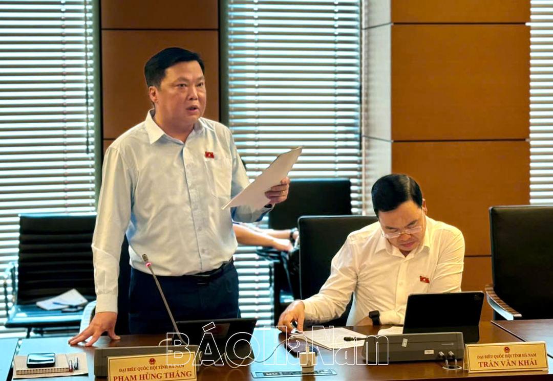 Kỳ họp thứ 9, Quốc hội khóa XV: Đoàn ĐBQH tỉnh Hà Nam thảo luận ở tổ