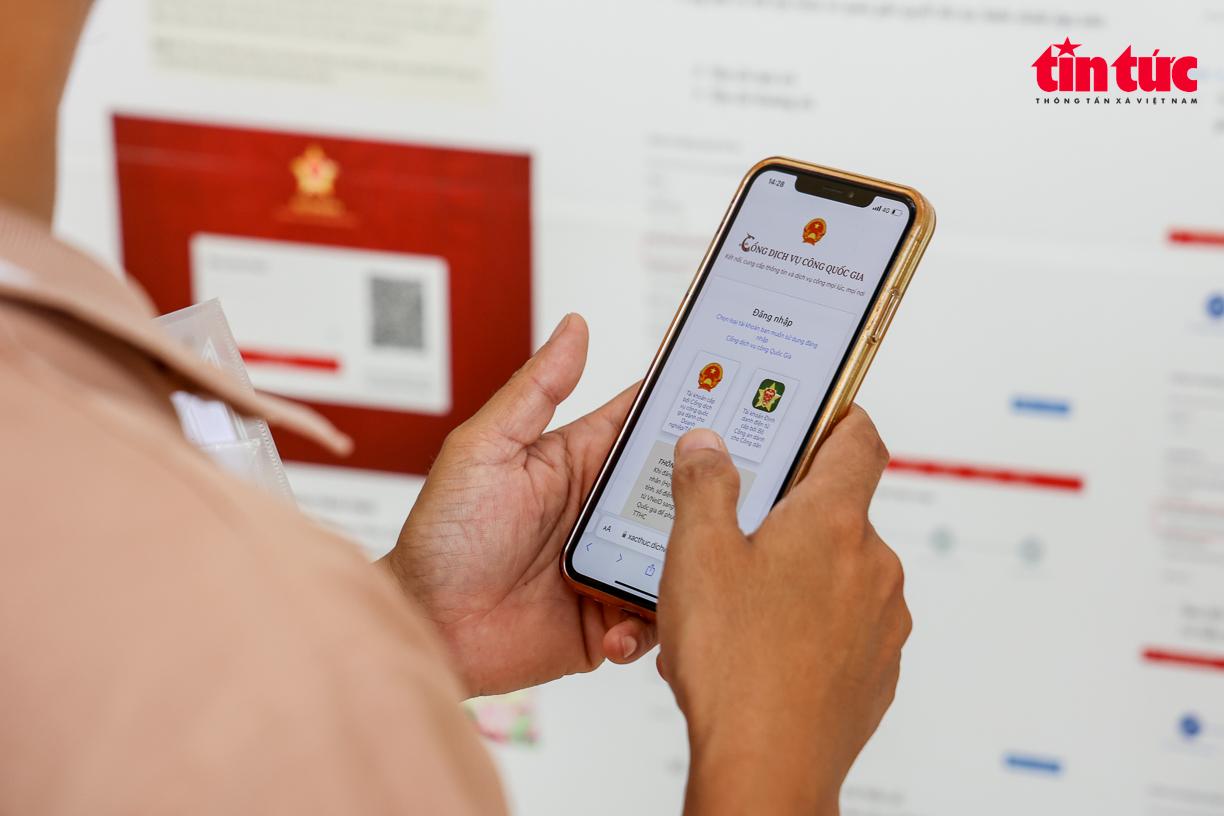 Hướng dẫn lấy ý kiến nhân dân về sửa đổi Hiến pháp năm 2013 trên VneID