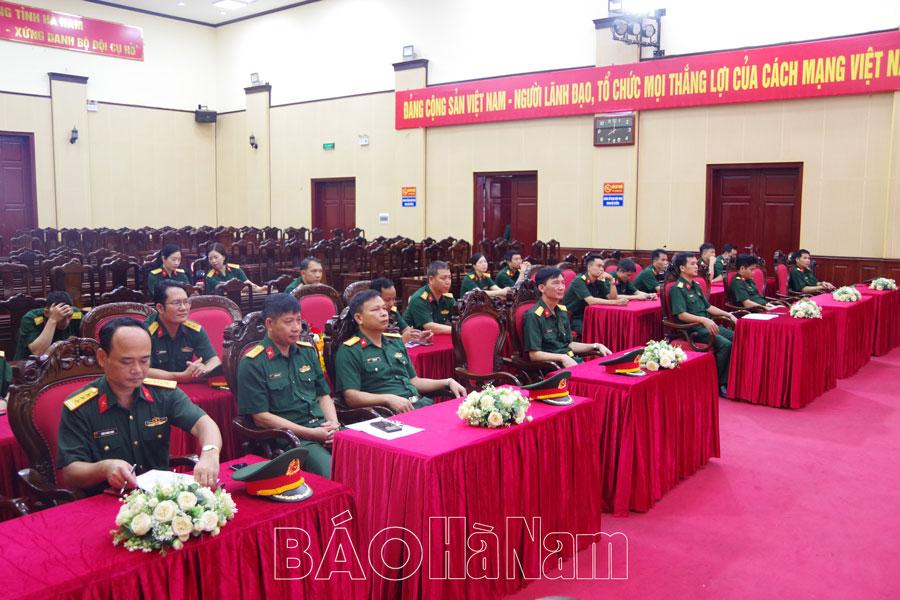 Đảng bộ Quân sự tỉnh có 3 đảng viên được trao huy hiệu 30 năm tuổi Đảng dịp 19/5