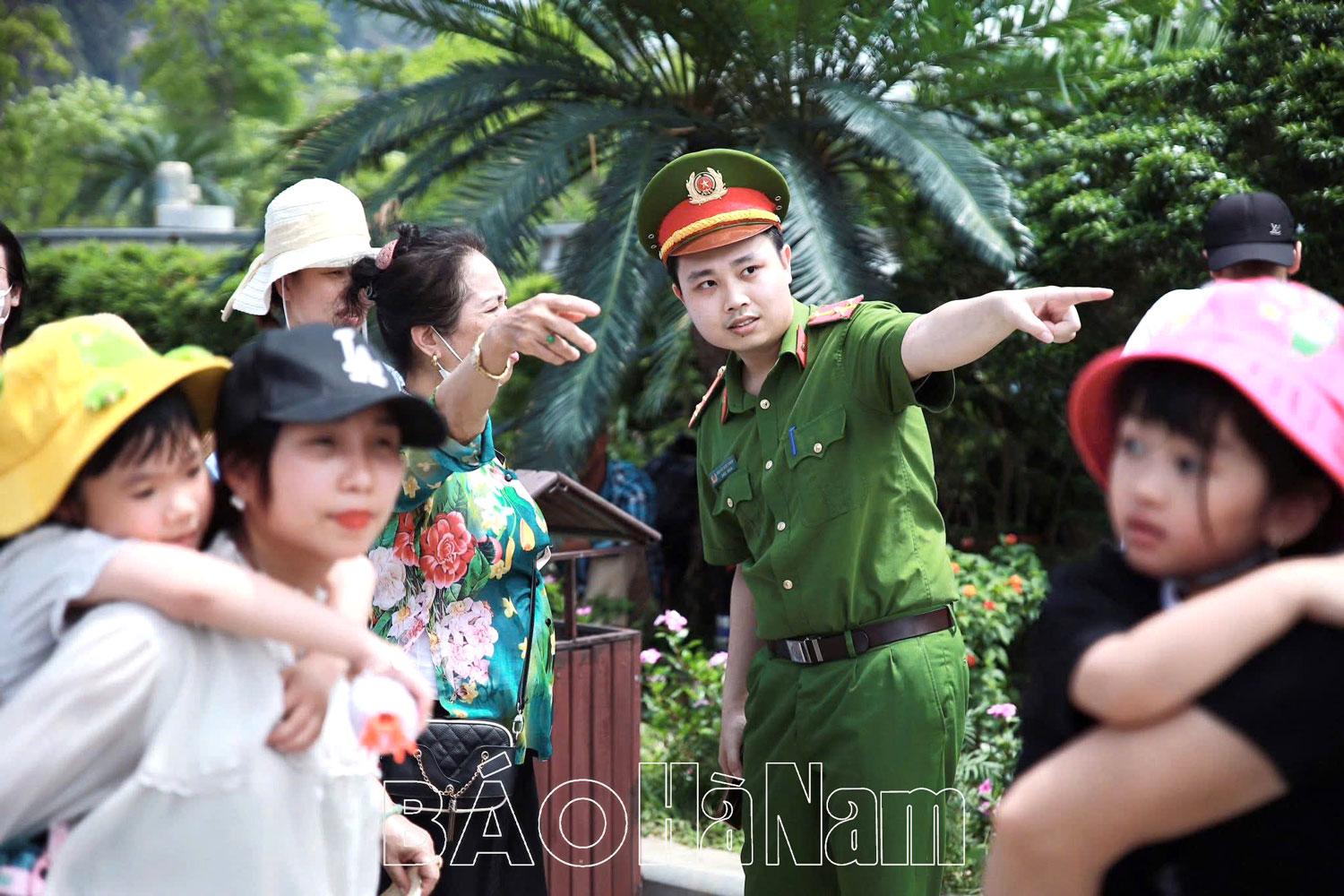 Hình ảnh đẹp, xúc động trong những ngày tôn trí xá lợi Đức Phật tại chùa Tam Chúc