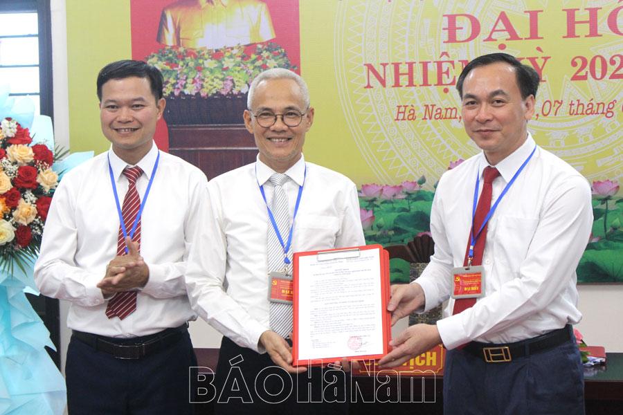 Đại hội Chi bộ Hội Văn học Nghệ thuật tỉnh nhiệm kỳ 2025 – 2030