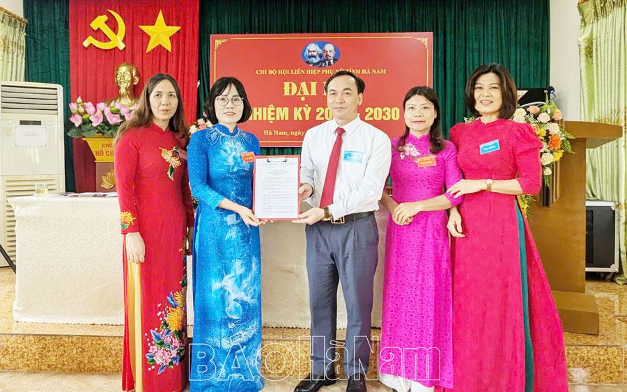 Đại hội Chi bộ Hội LHPN tỉnh nhiệm kỳ 2025 - 2030