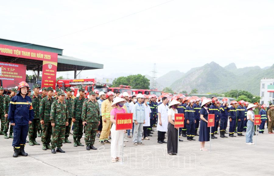 Tổng duyệt diễn tập phương án chữa cháy và cứu nạn, cứu hộ cấp tỉnh năm 2025