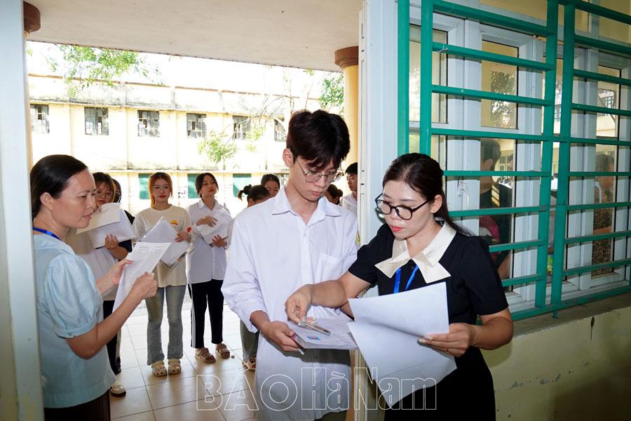 Hoàn thành Kỳ thi tốt nghiệp THPT năm 2025