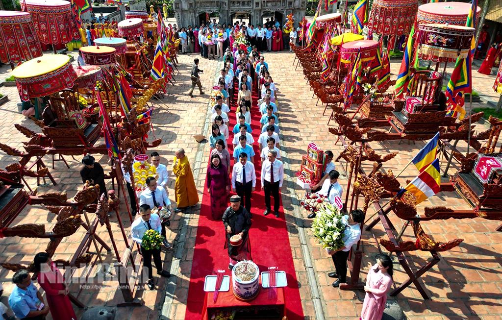 Di sản của Đinh Tiên Hoàng Đế luôn là định hướng trong xây dựng đô thị di sản thiên niên kỷ ở Ninh Bình.