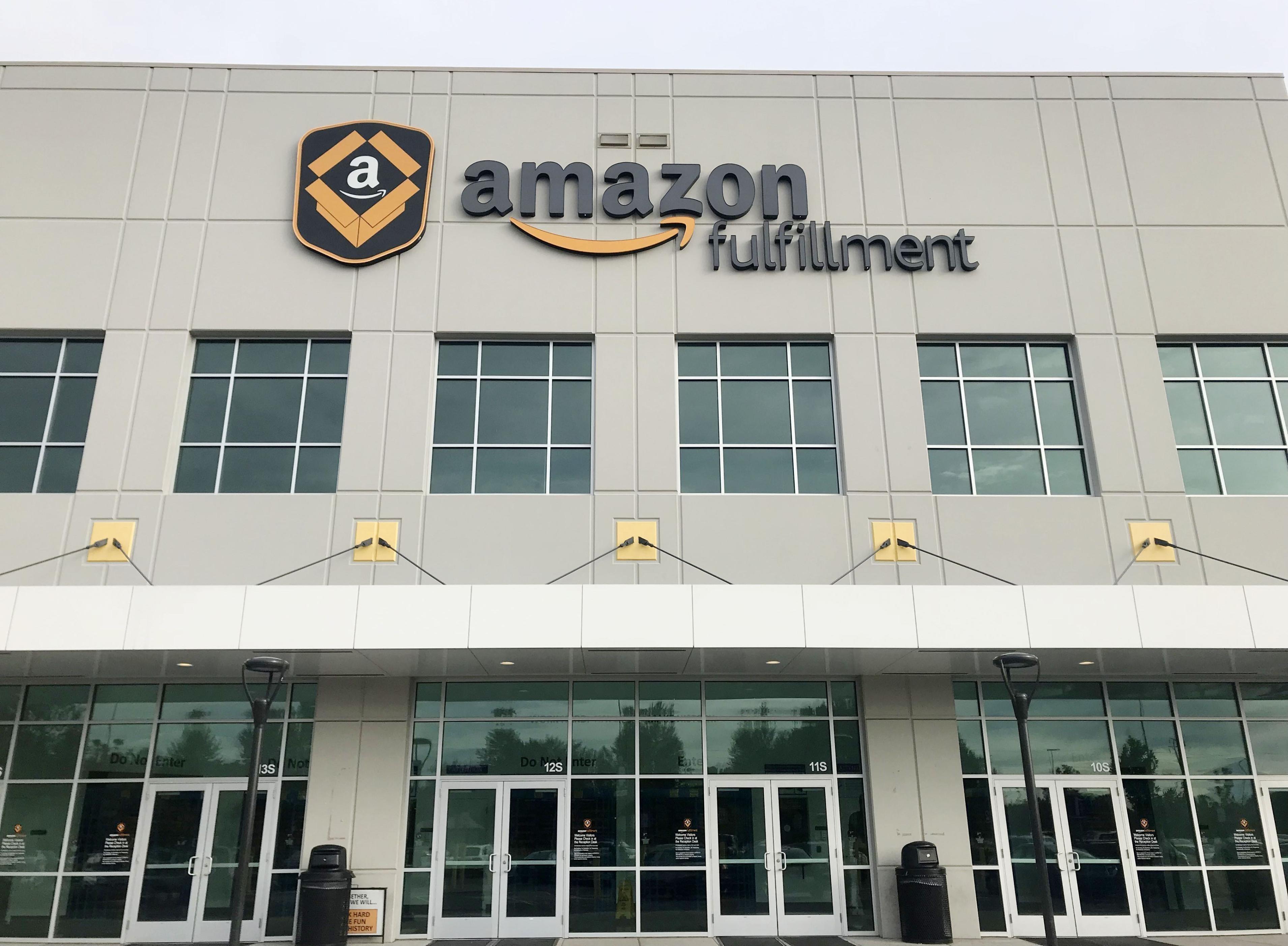 Trung tâm hậu cần của Amazon tại Washington, Mỹ.