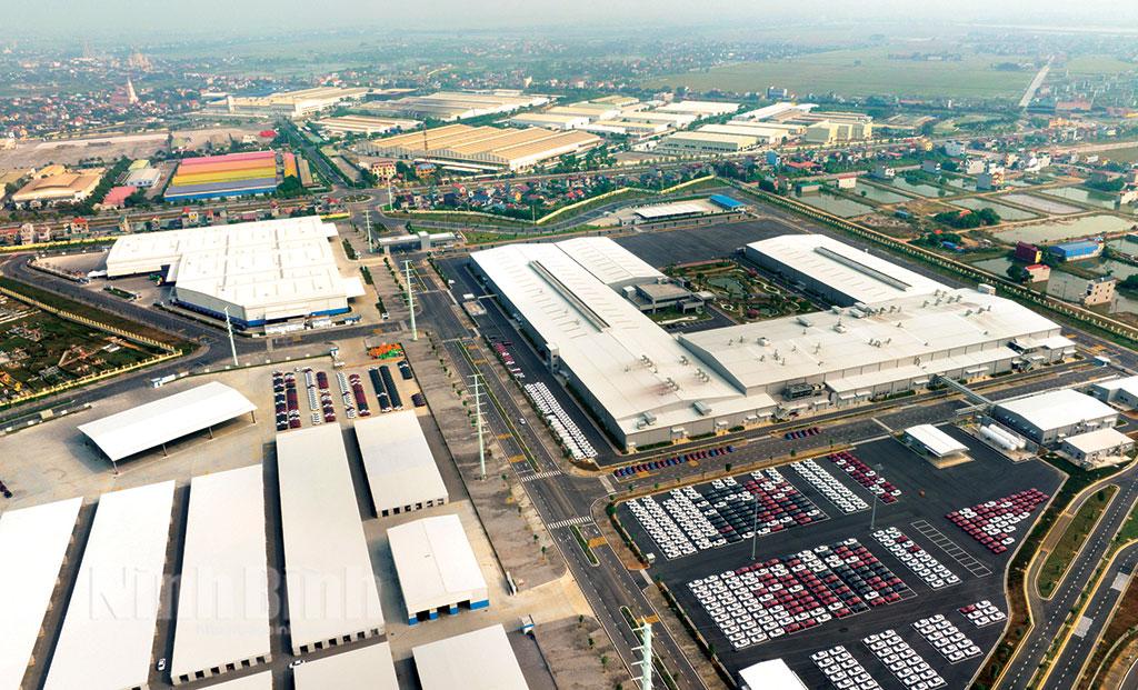 Một góc Khu công nghiệp Gián Khẩu (huyện Gia Viễn). Ảnh: Trường Huy