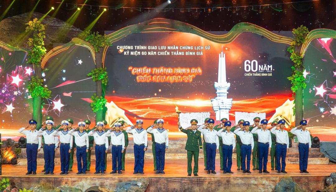 Đại úy Thái Hoàng Phước Quốc, Phó Tiểu đoàn trưởng Tiểu đoàn 445, Trung đoàn Minh Đạm, Bộ Chỉ huy quân sự tỉnh Bà Rịa-Vũng Tàu, cùng các lực lượng vũ trang đóng chân trên địa bàn tỉnh Bà Rịa-Vũng Tàu thay mặt cho thế hệ trẻ hôm nay tiếp lửa truyền thống.