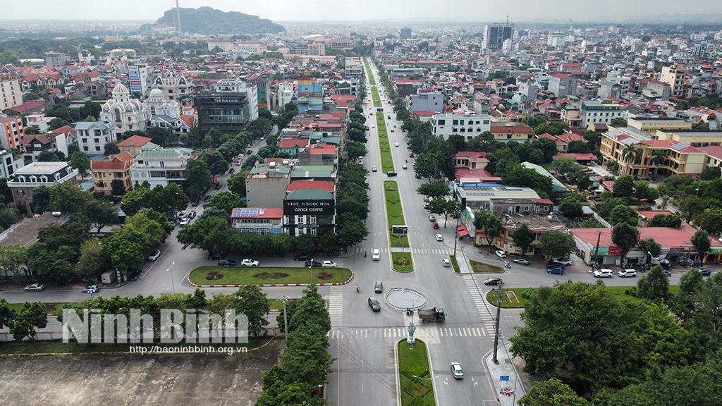 Một góc thành phố Ninh Bình. Ảnh: Mai Lan