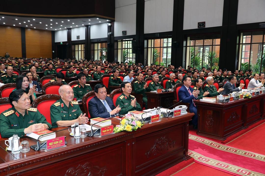 Các đại biểu dự Hội thảo.