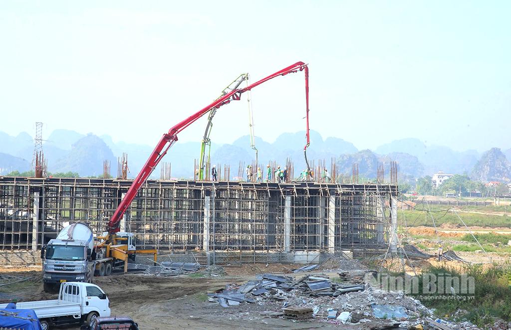 Dự án xây dựng Trường Đại học Hoa Lư đang được đẩy nhanh tiến độ.