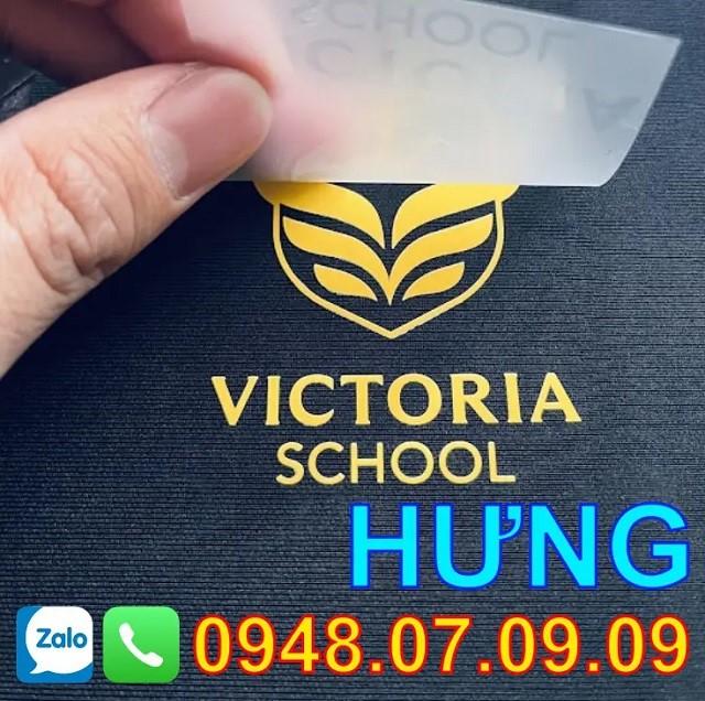 Nhãn ép nhiệt được nhiều doanh nghiệp thời trang sử dụng để xây dựng thương hiệu.