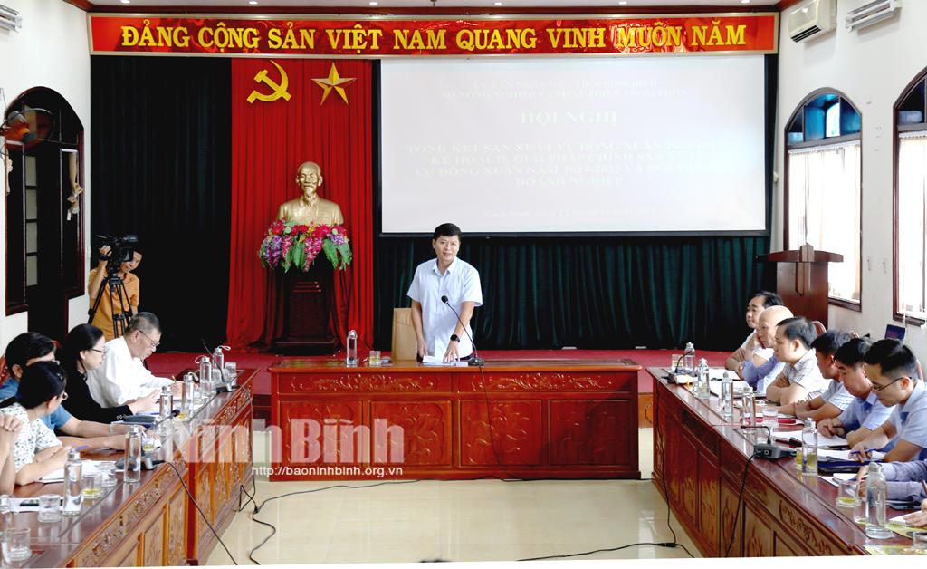 Các đại biểu dự hội nghị.