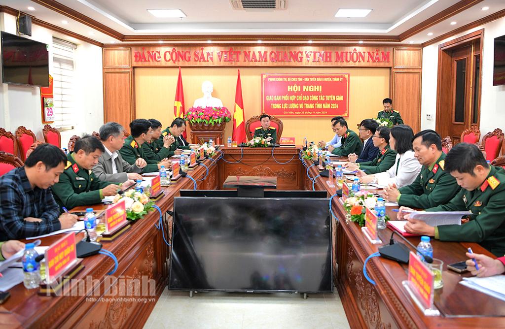 Các đại biểu dự hội nghị.