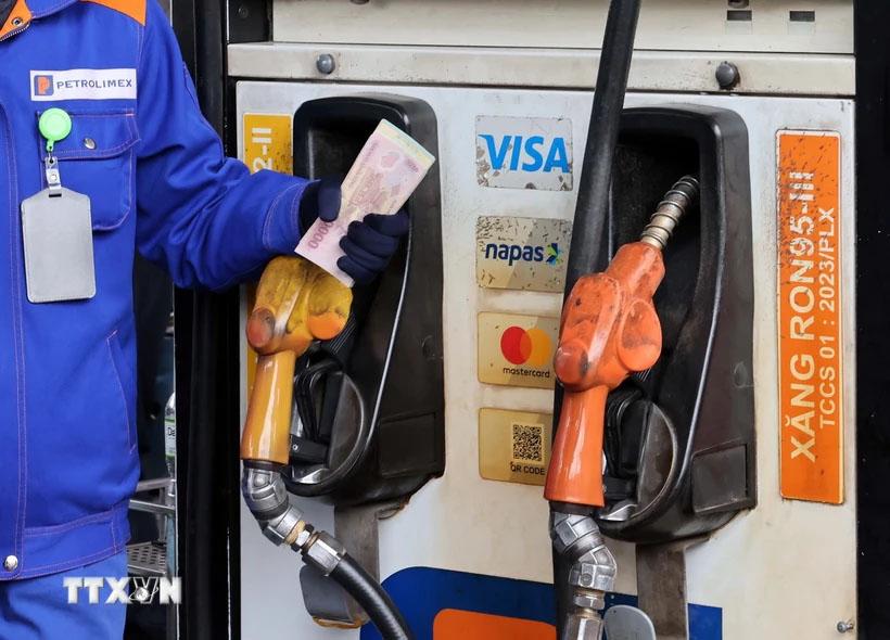 Tính đến ngày 31/3/2024, toàn quốc đã có 15.925/15.935 cửa hàng bán lẻ xăng dầu thực hiện phát hành hóa đơn điện tử từng lần bán hàng.