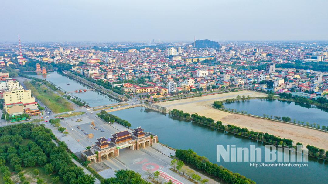 Sau khi thành lập, Thành phố Hoa Lư có diện tích tự nhiên là 150,24 km2 và quy mô dân số là 238.209 người. Ảnh: Ngọc Linh