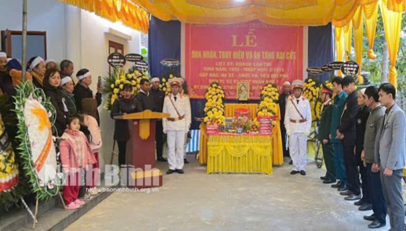 Lễ đón nhận, truy điệu và an táng hài cốt liệt sĩ Quách Cao Chỉ, xã Gia Lâm (Nho Quan).