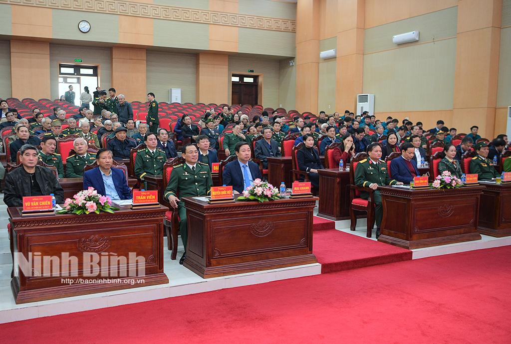 Các đại biểu dự buổi gặp mặt.