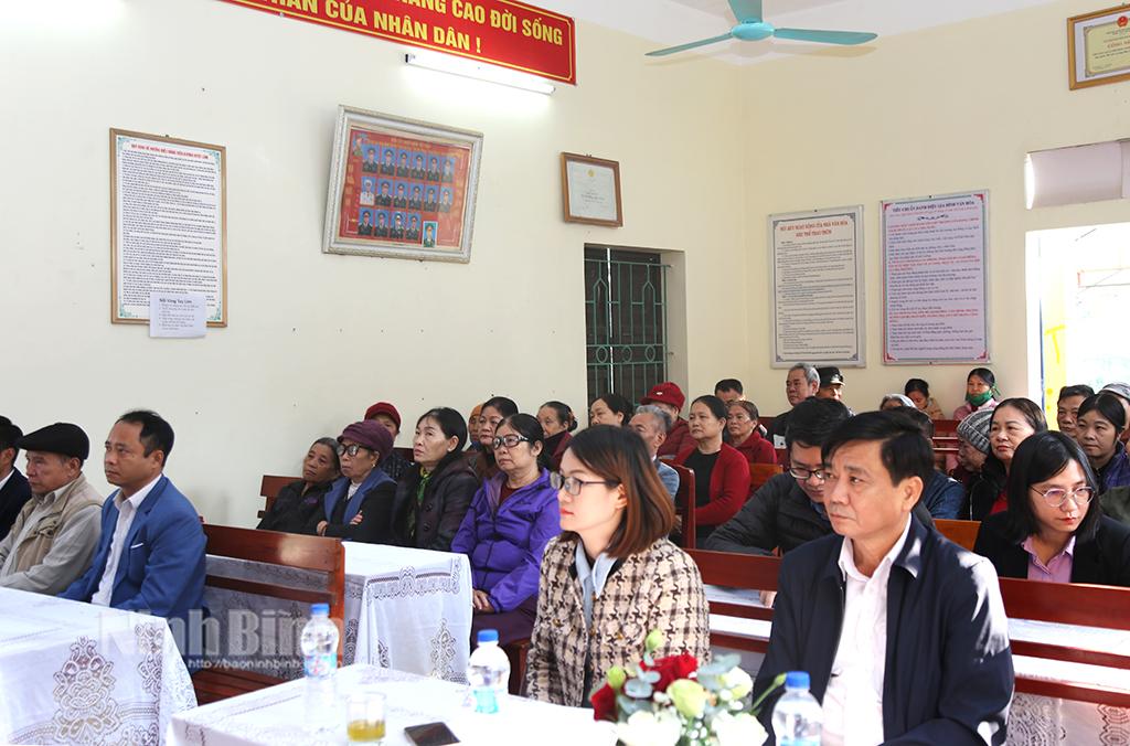 Các đại biểu dự hội nghị.