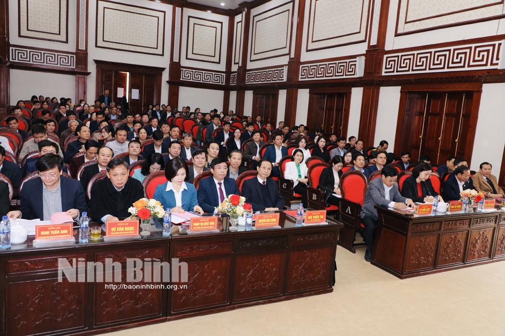 Các đại biểu dự hội nghị.