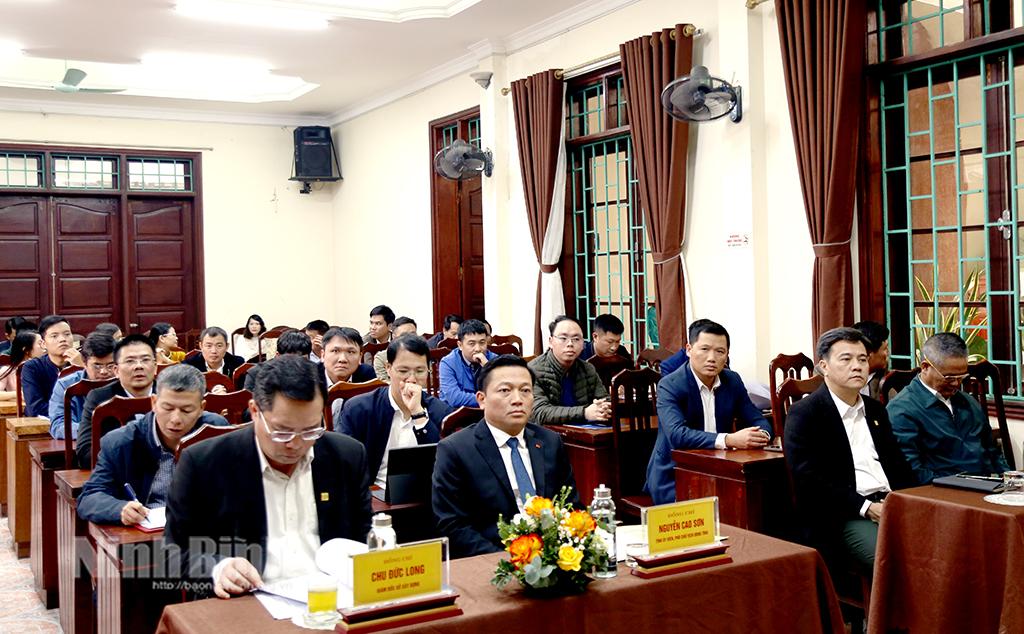 Các đại biểu dự hội nghị.