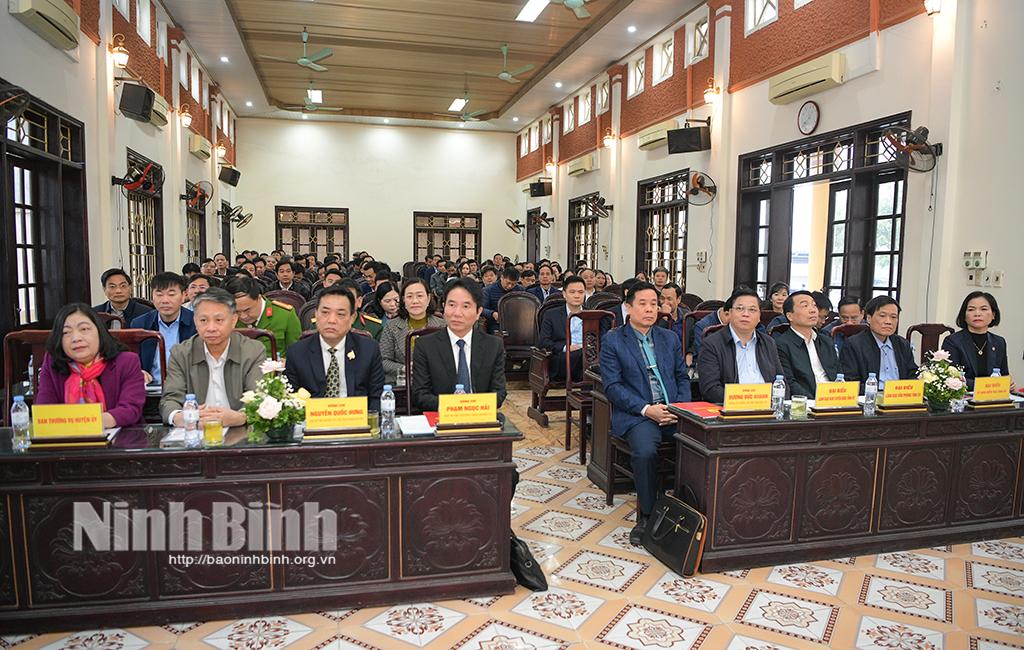 Các đại biểu dự hội nghị.