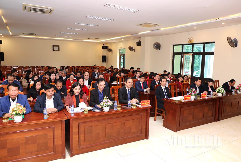 Các đại biểu dự hội nghị.