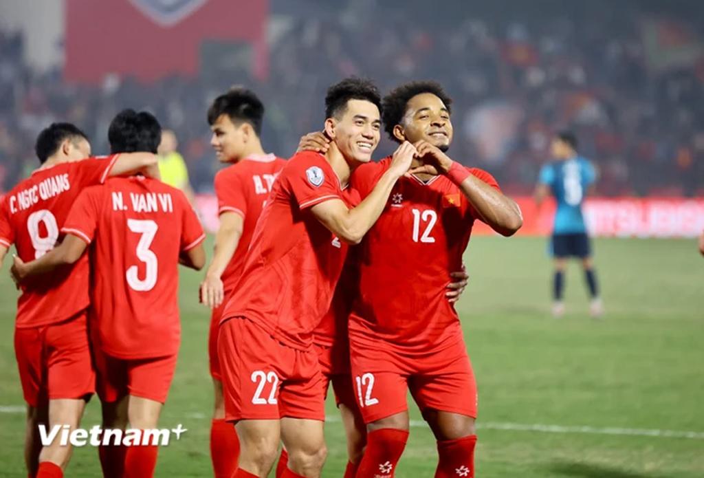 Tiến Linh và Xuân Son tiếp tục cùng ghi bàn để đưa Việt Nam vào chung kết AFF Cup 2024. (Ảnh: Hoài Nam/Vietnam+)