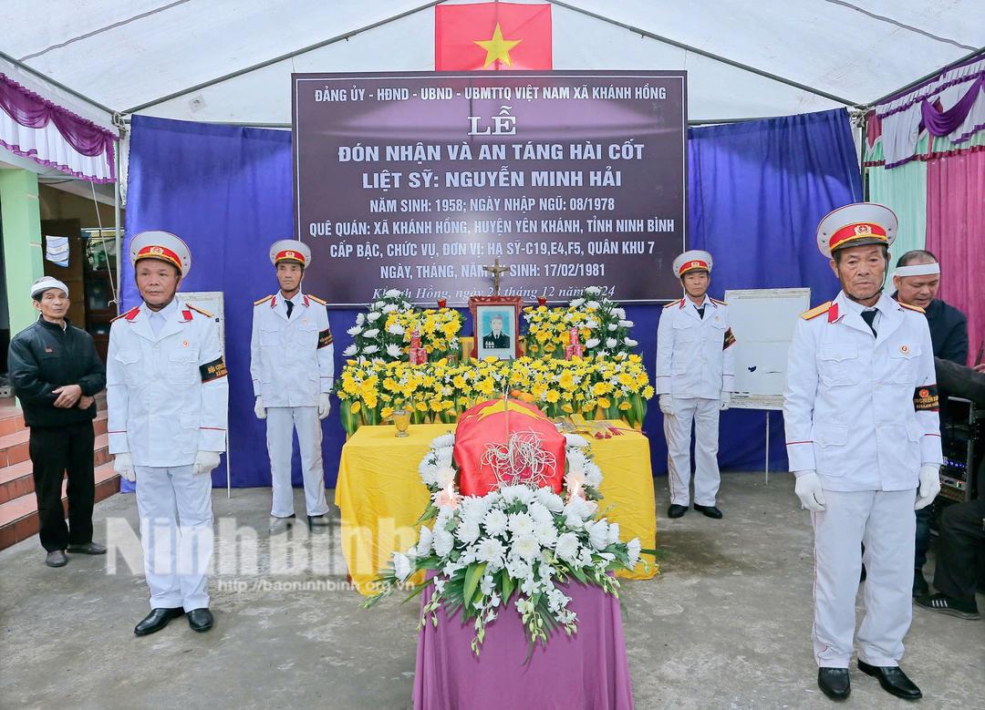Lễ đón nhận, truy điệu và an táng hài cốt liệt sĩ Nguyễn Minh Hải.