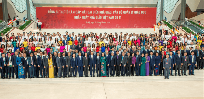 Tổng Bí thư Tô Lâm gặp mặt, động viên đại diện nhà giáo, cán bộ quản lý giáo dục. (Ảnh: PV/Vietnam+)