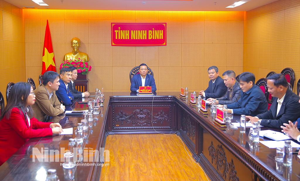 Các đại biểu dự hội nghị tại điểm cầu Ninh Bình.