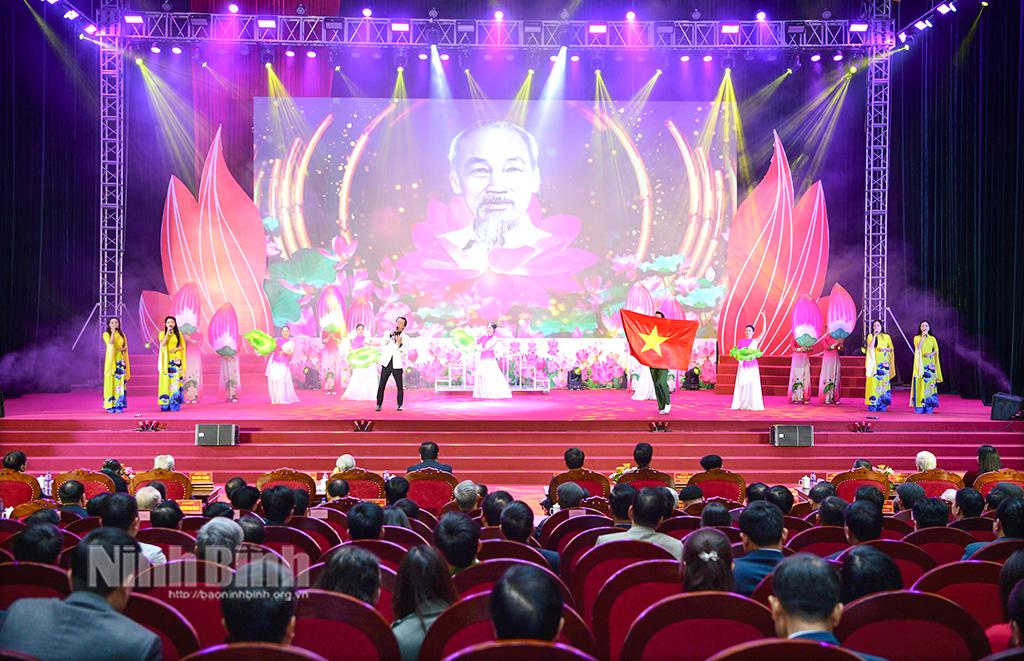 Quang cảnh chương trình gặp mặt. Ảnh: Trường Giang