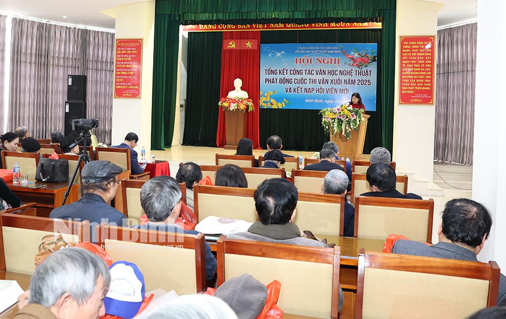 Quang cảnh hội nghị.